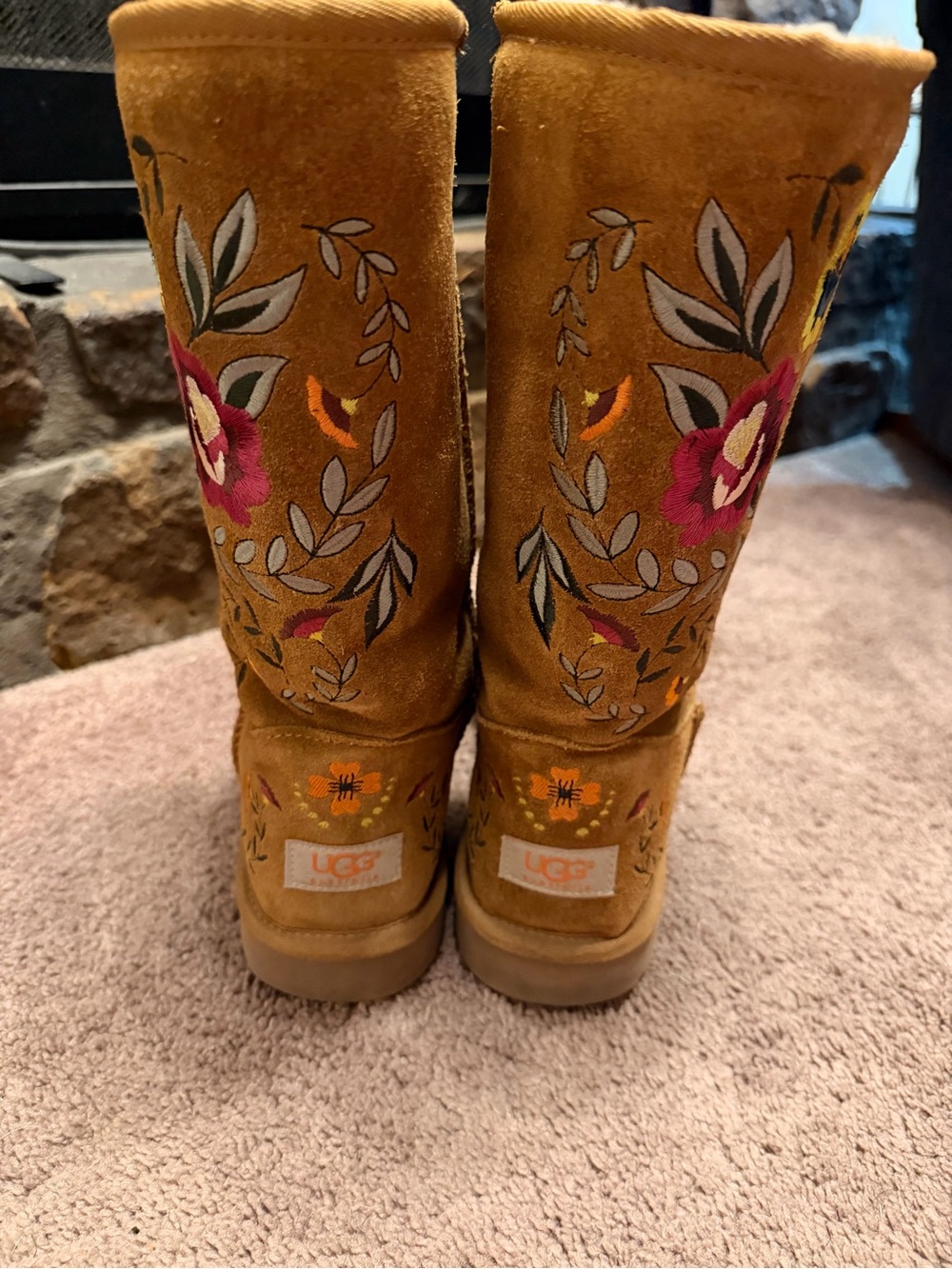Rare Vtg UGG Australia Juliette Boots – Chestnut Embroidered Suede Size 10